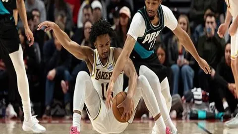 巴拿马进球手怒斥解说员，亨利热情拥吻庆美国逆转取胜