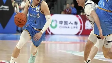 曼城1-0谢菲尔德联取胜，沃克制胜世界波闪耀全场